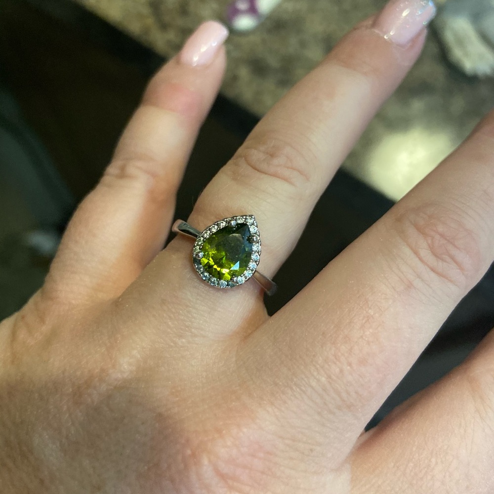 Great tear drop ring